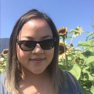 Meet your Posher, Melissa